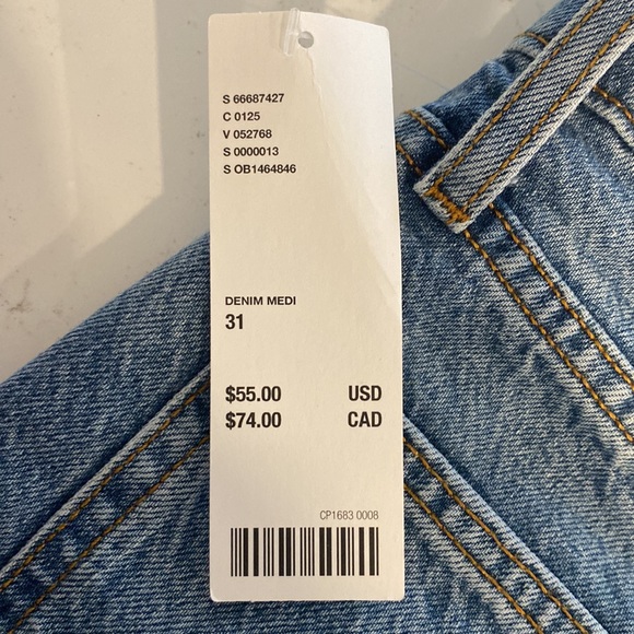 Jean Shorts - Picture 3 of 3